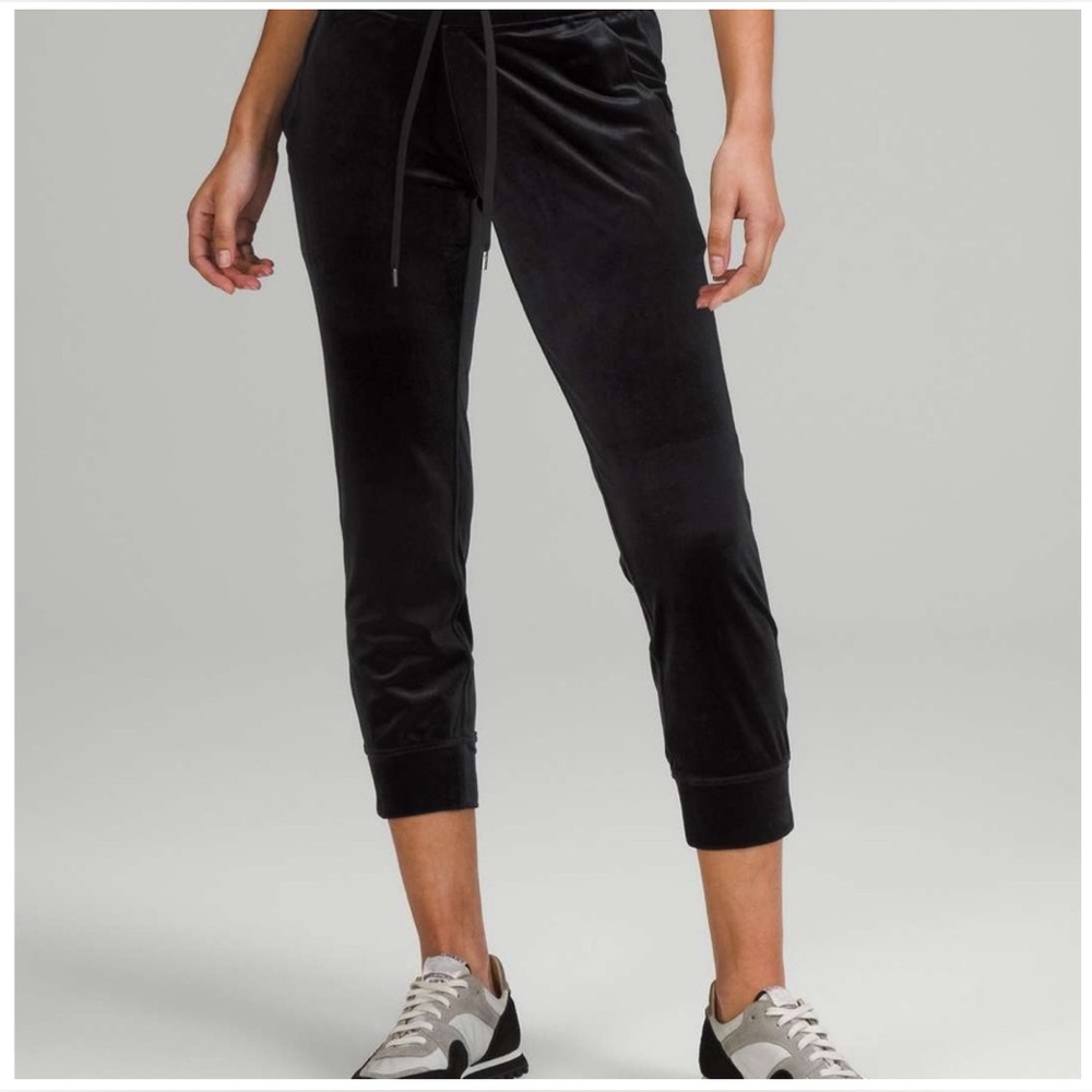 BNWT Lululemon • 8 • Ready to Crush HR Jogger Crop - Picture 2 of 9